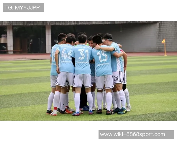 大学足球心得分享与成长体会探讨在球场上的收获与人生启示